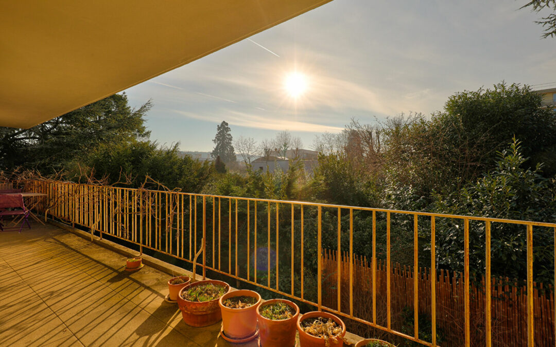 TERRASSE ET JARDIN – 7 PIECES – 150M²