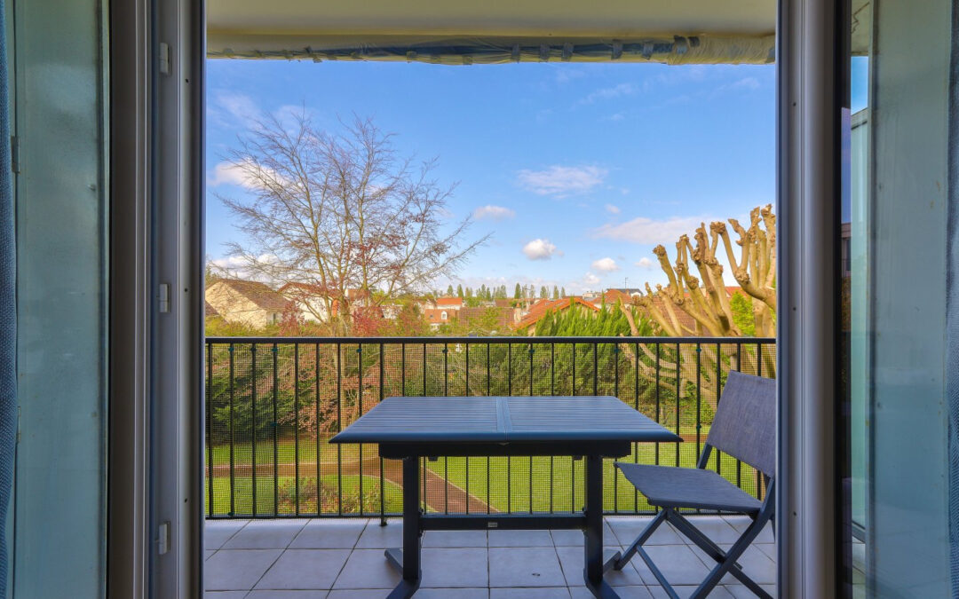 APPARTEMENT AVEC BALCON- 4 PIECES