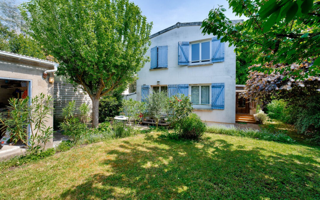 MAISON DE CAMPAGNE AUX PORTE DE PARIS – 5 PIECES – 136 M²