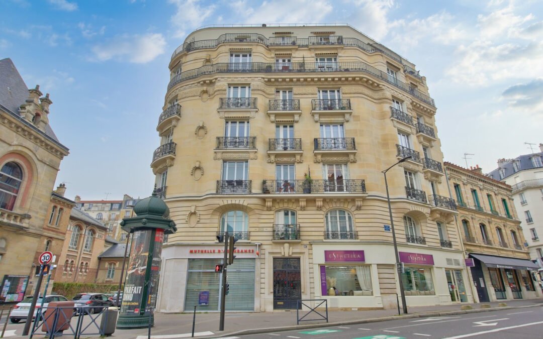 APPARTEMENT VUE SUR LE THEATRE – 3 PIECES – 92.5m²