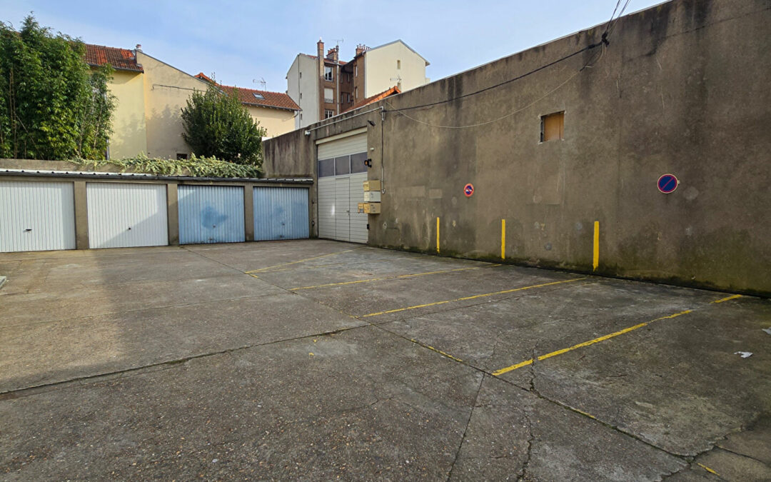 PARKING/VANVES