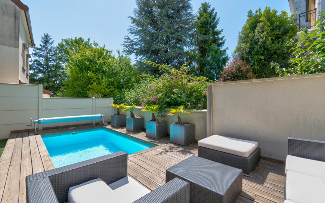 MAISON AVEC PISCINE – 4 PIECES – 140 m²