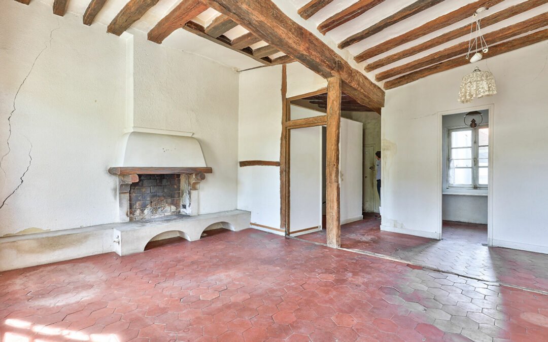 APPARTEMENT DE CHARME A RENOVER  – 2 PIECES – 36 m²