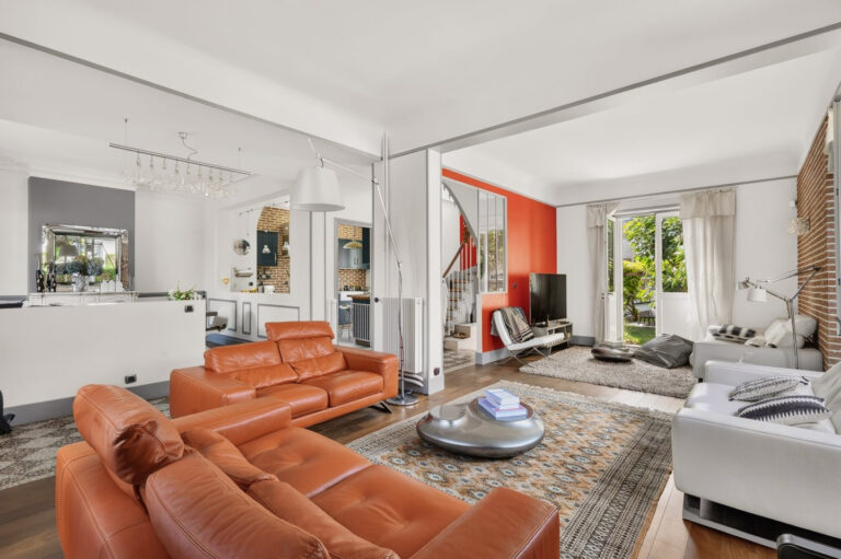 Propriete de caractere avec jardin