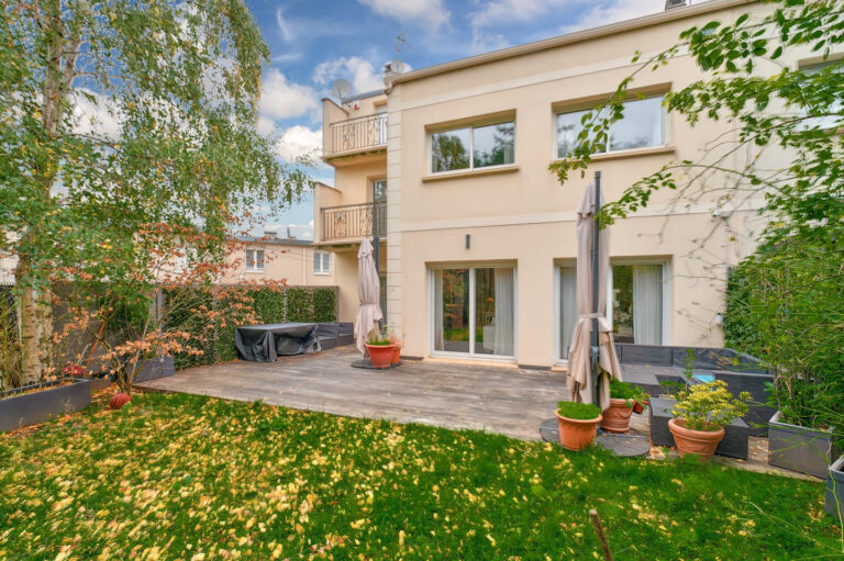 Maison avec jardin