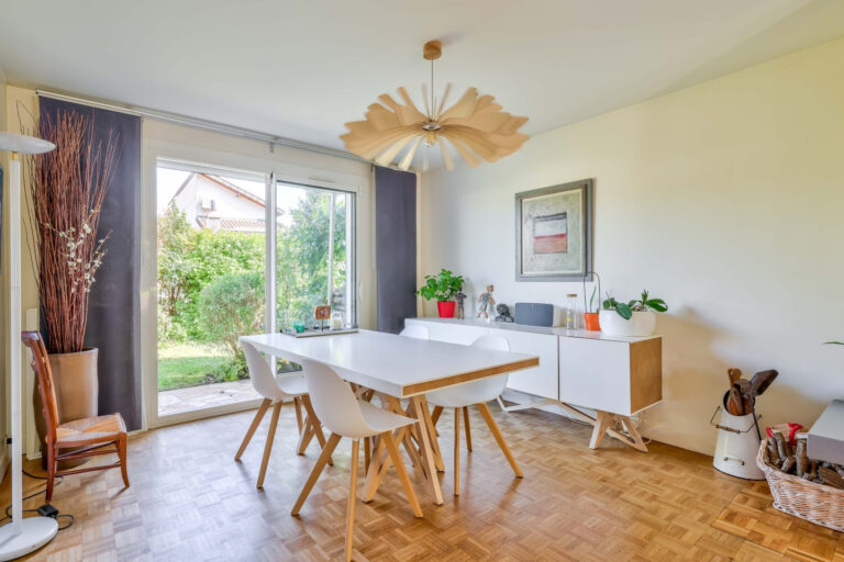 Maison avec jardin — photo 5