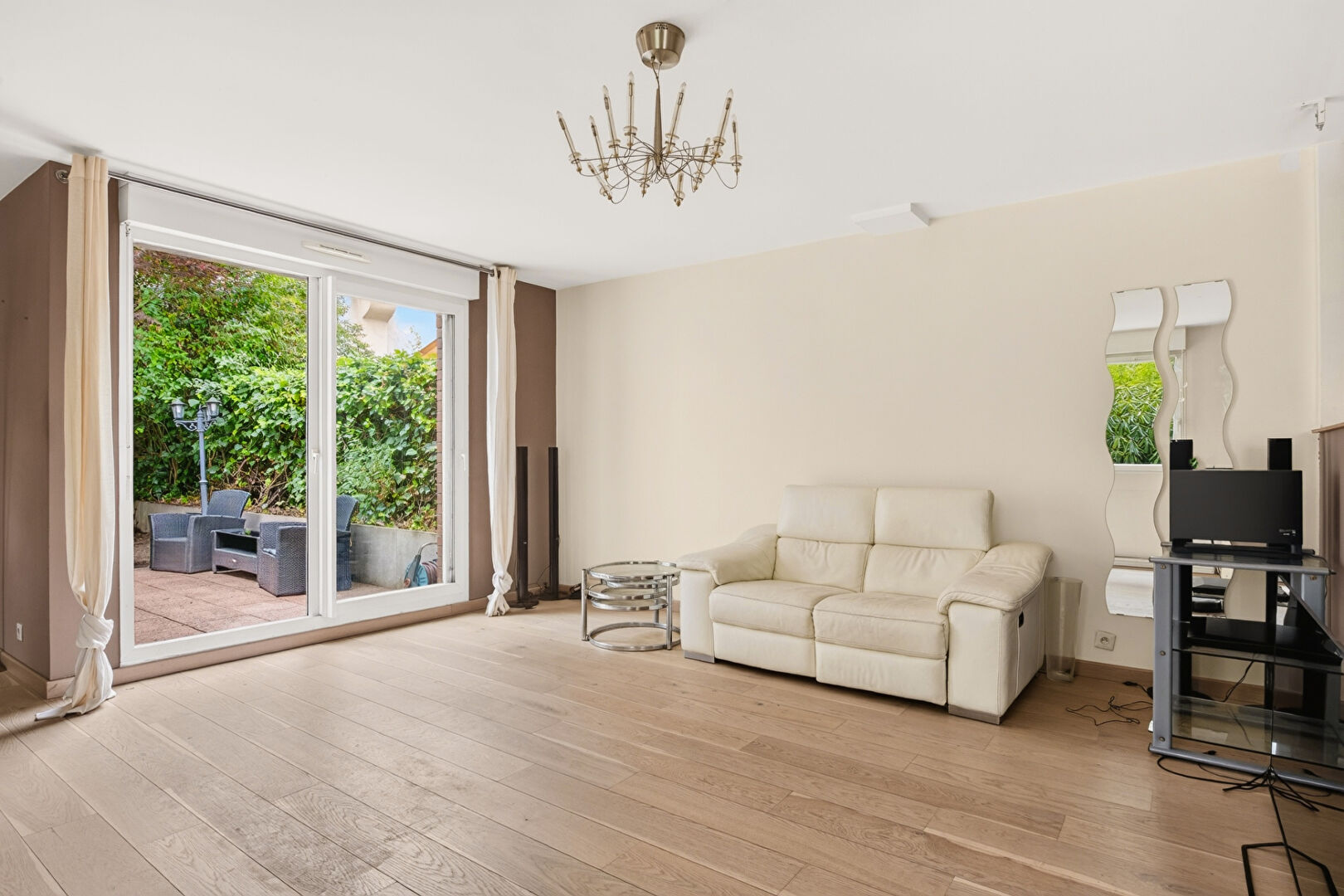 Maison 5 pièces 120 m² · à Issy-les-Moulineaux · 120 m² · 895 000 €